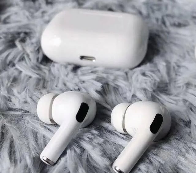 APPLE AIRPODS PRO 2 TITANIUM MASTER COPY